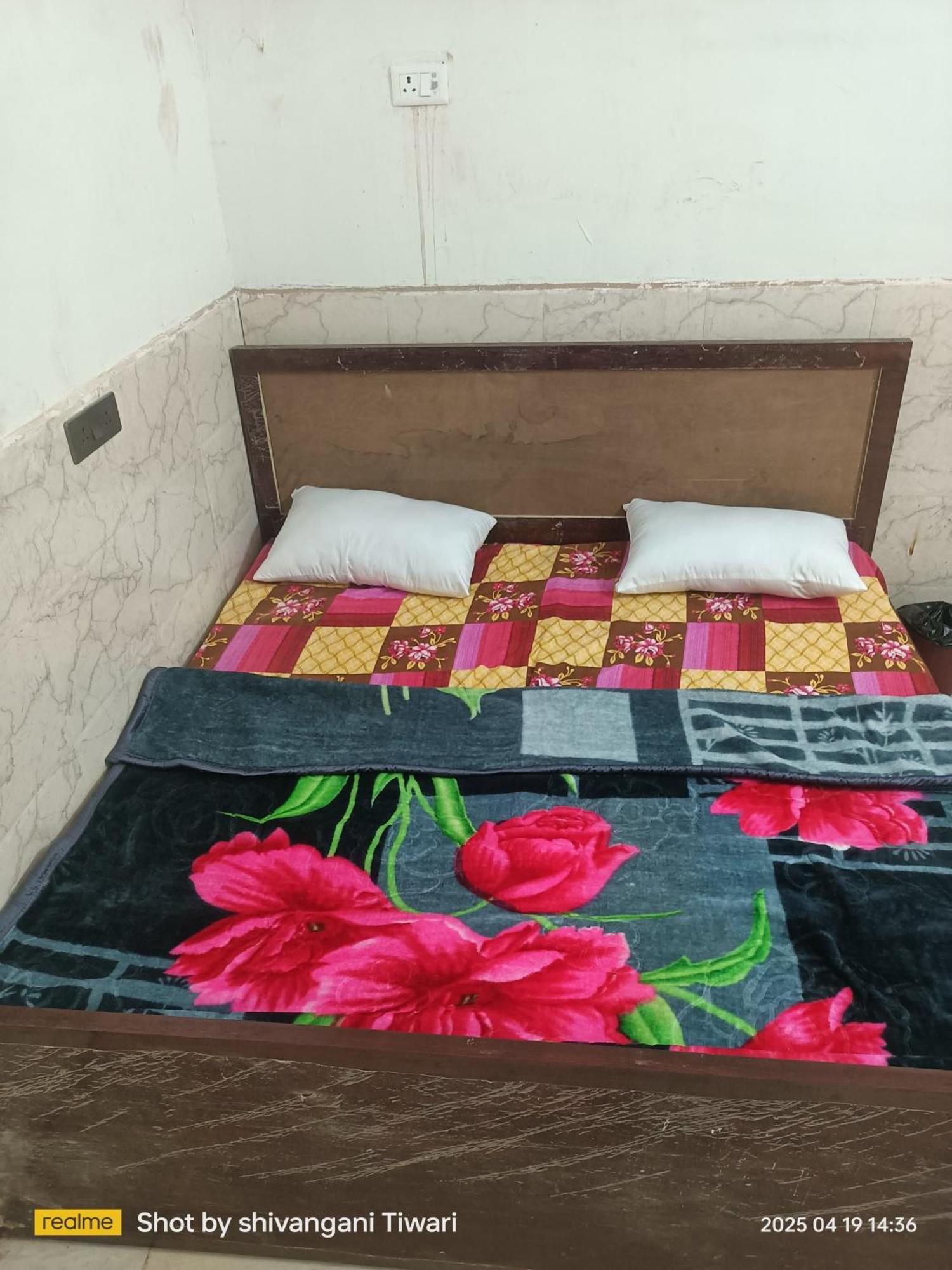 Apartamento Rama'S Residency Ayodhya Exterior foto